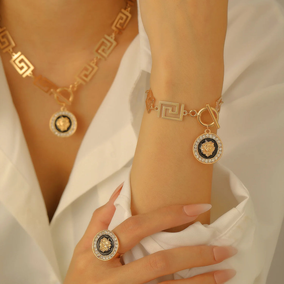 Baroque Lion Head Jewelry Set with Necklace Bracelet Earrings Ring