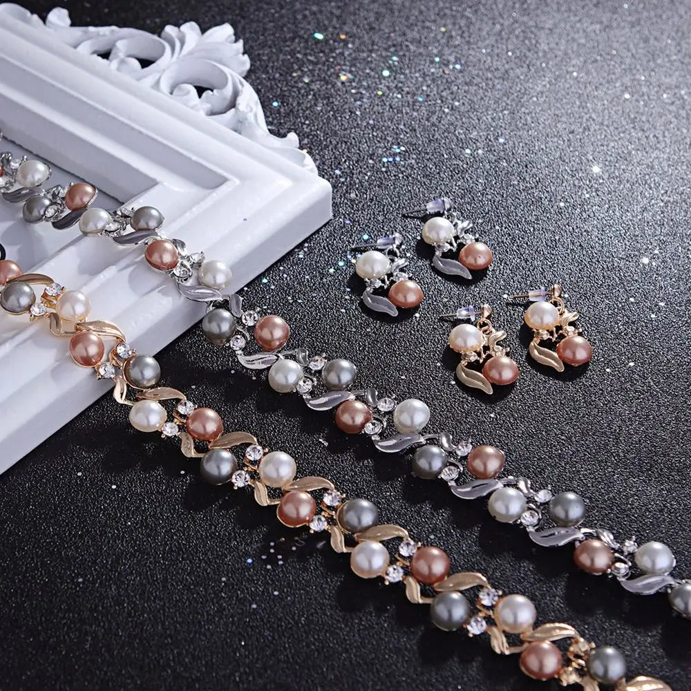Luxury Elegant Pearl Necklace Rhinestone Metal Colorful Pearl Necklace Leaf Women Jewelry Necklace Earrings Set Gift